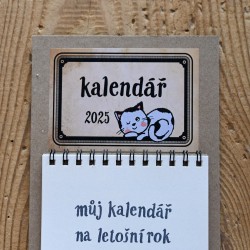 Magnetický kalendář kočka